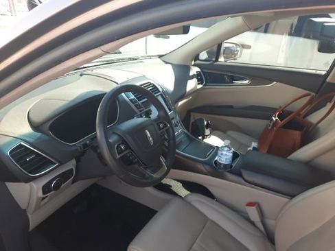 Used 2019 Lincoln Nautilus Reserve image 9