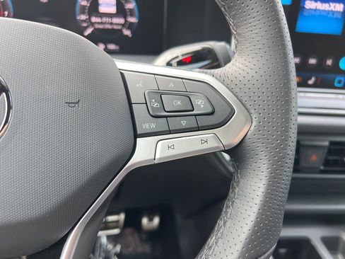 New 2026 Volkswagen Tiguan SE R-Line image 17