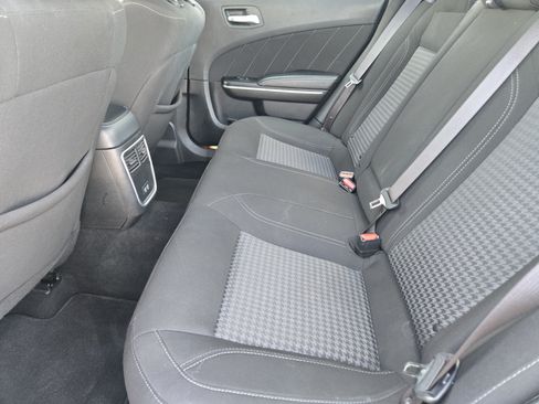 Used 2023 Dodge Charger SXT RWD image 28