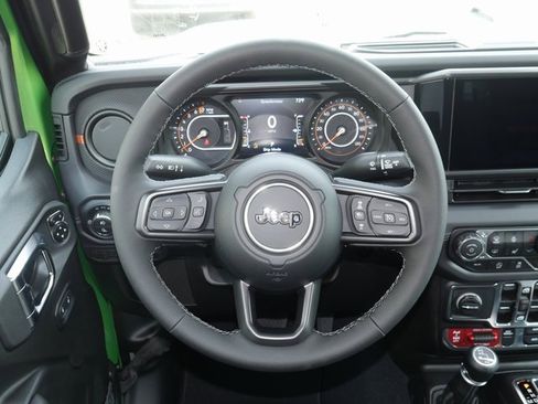 New 2025 Jeep Gladiator Mojave w/ Safety Group image 14