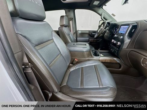 Used 2020 GMC Sierra 2500 Denali w/ Denali Ultimate Package AWD/4WD image 30