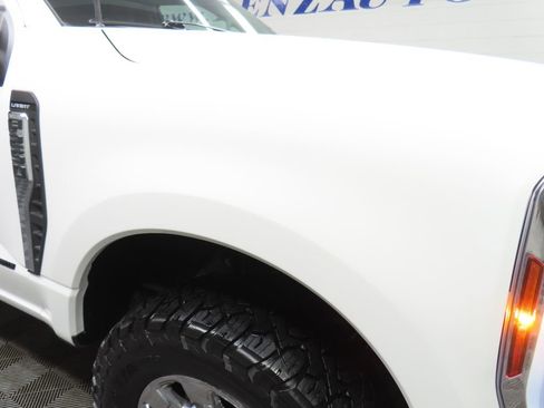 Used 2024 Ford F250 Lariat w/ Chrome Package AWD/4WD image 40