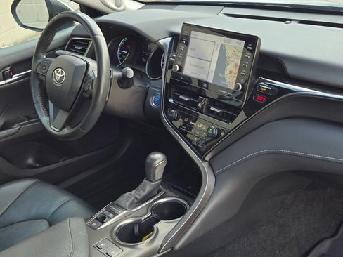 Used 2022 Toyota Camry XSE w/ Navigation Upgrade Package FWD image 21
