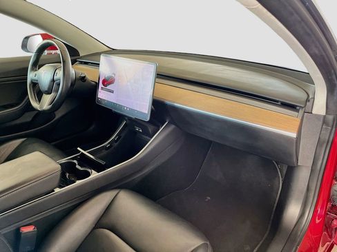 Used 2018 Tesla Model 3 Mid Range RWD image 29