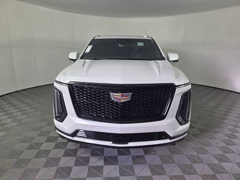 Used 2025 Cadillac Escalade Sport w/ Touring Package image 3