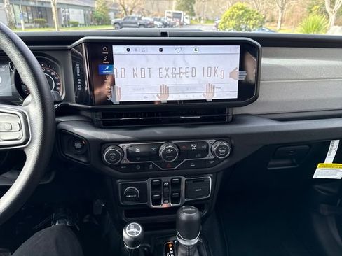 New 2026 Jeep Gladiator Sport image 21