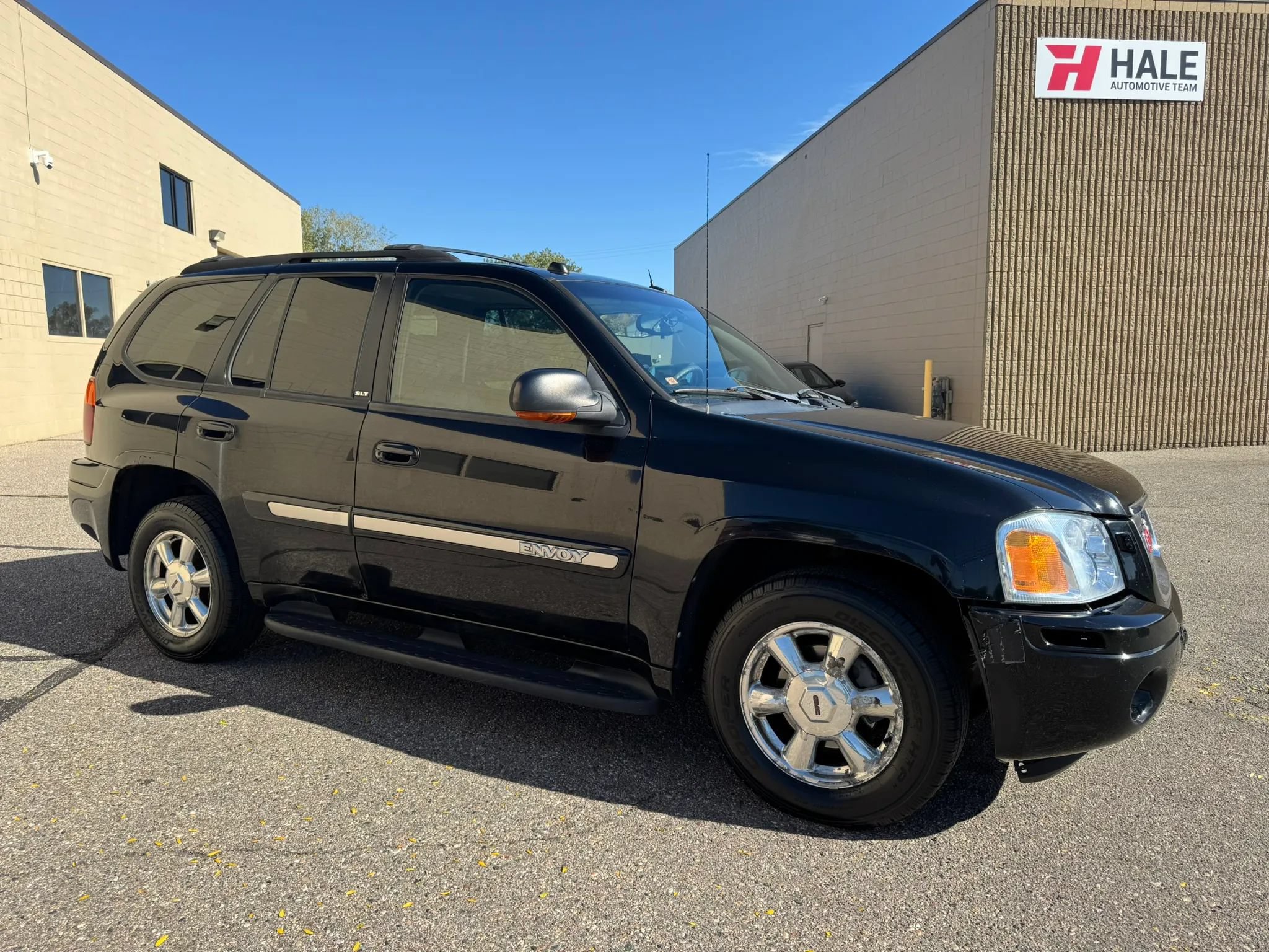 Used 2005 GMC Envoy SLT AWD/4WD image 12