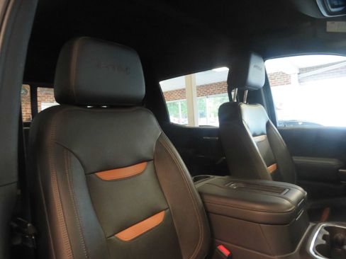 Used 2021 GMC Sierra 1500 AT4 w/ AT4 Premium Package AWD/4WD image 29