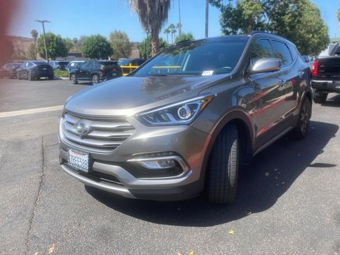 Used 2017 Hyundai Santa Fe Sport FWD image 6