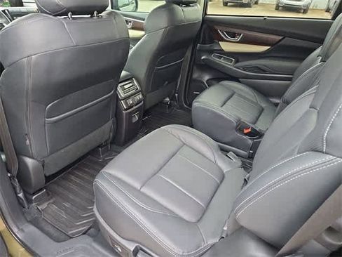 Used 2022 Subaru Ascent Touring w/ Popular Package #2A image 17