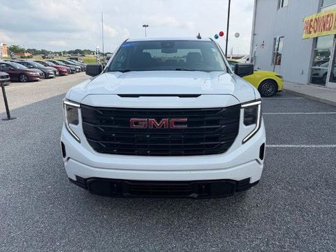 Used 2024 GMC Sierra 1500 Pro w/ Graphite Edition AWD/4WD image 3