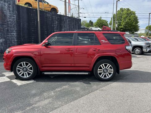 Used 2024 Toyota 4Runner TRD Sport RWD image 6