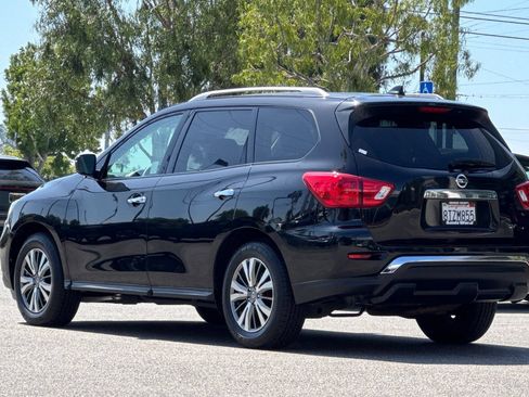 Used 2019 Nissan Pathfinder SV FWD image 6