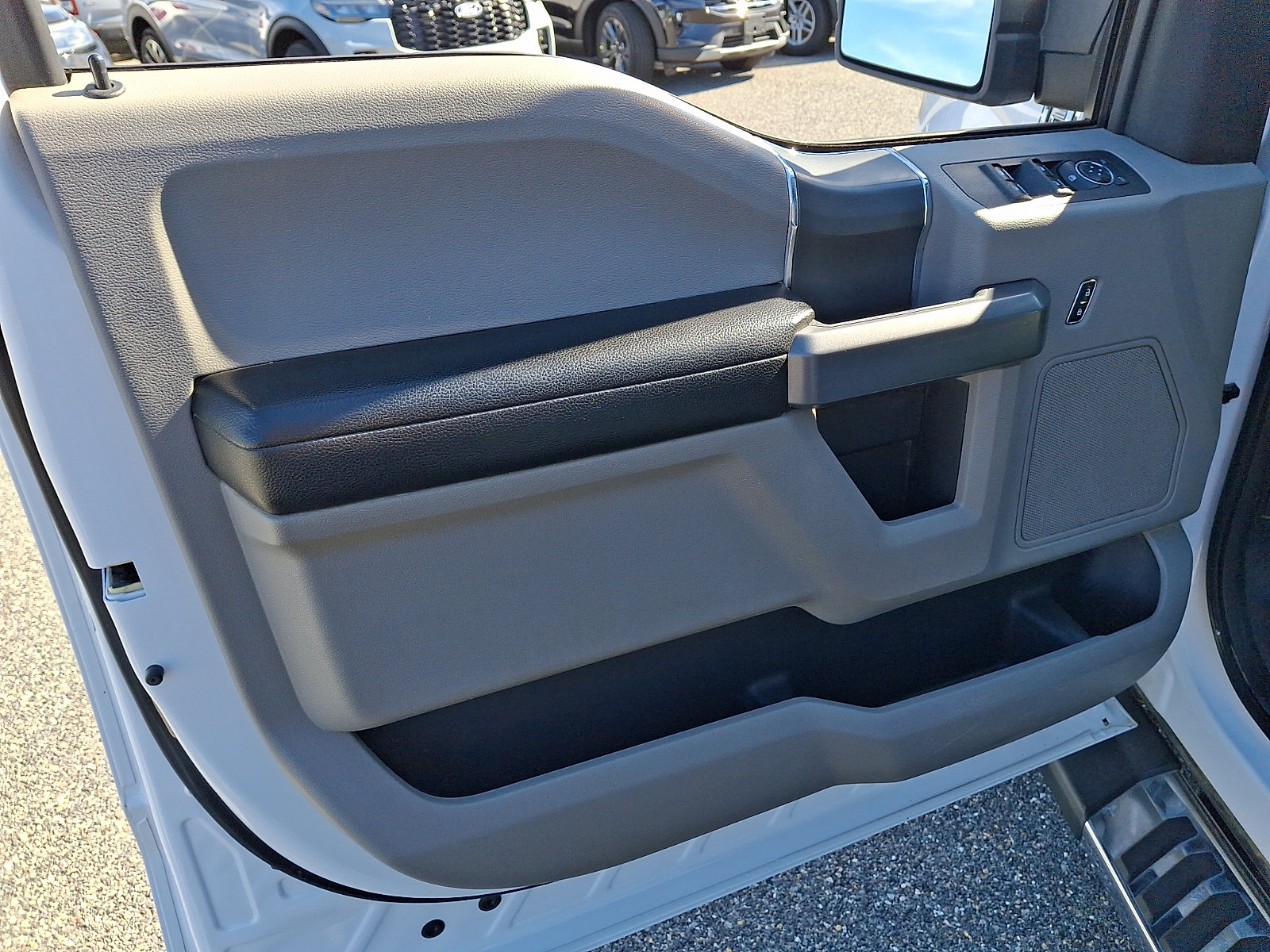 Used 2018 Ford F150 XLT w/ XTR Package AWD/4WD image 13