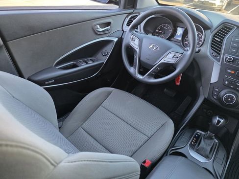 Used 2017 Hyundai Santa Fe Sport image 25
