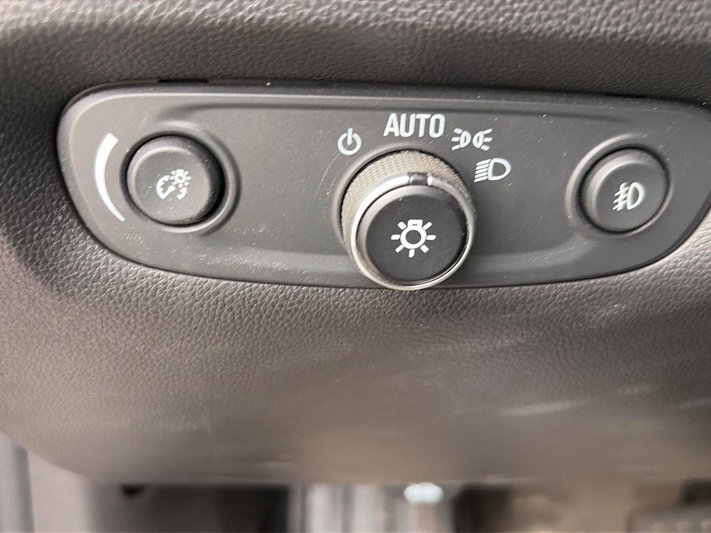 Used 2021 Chevrolet Traverse RS AWD/4WD image 10