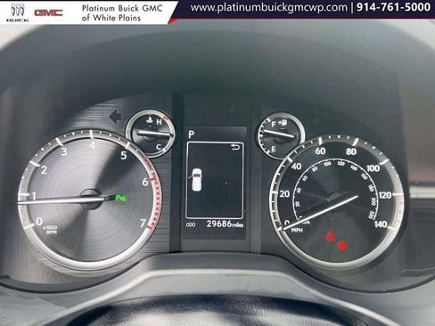 Used 2023 Lexus GX 460 Premium image 29