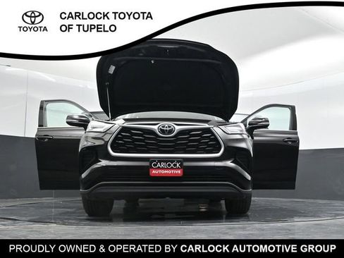 Used 2022 Toyota Highlander L image 48