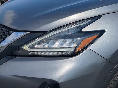 Used 2023 Nissan Murano SL w/ SL Moonroof Package image 9