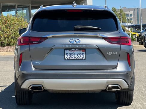 Used 2022 INFINITI QX50 Luxe w/ Cargo Package AWD/4WD image 8