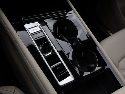 New 2026 Volkswagen Atlas SE image 25