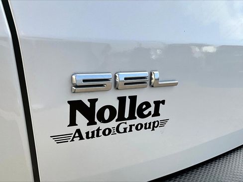 Used 2022 Ford Escape SEL w/ Technology Package image 8