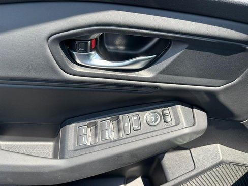 Used 2025 Honda Accord SE image 15