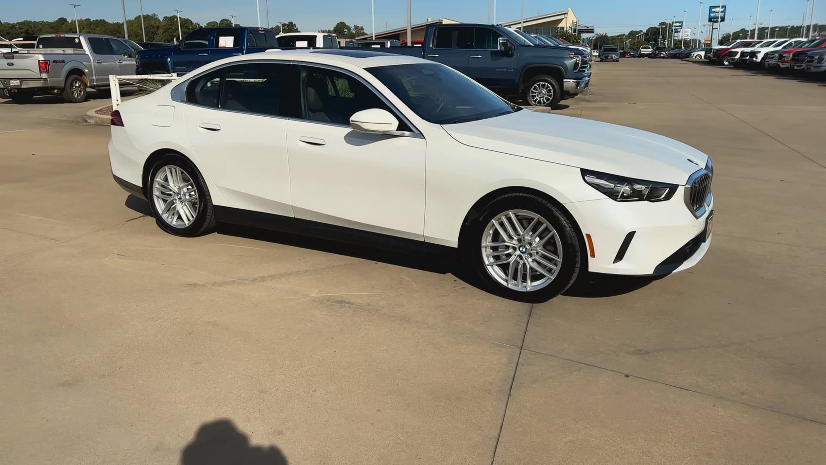 Used 2024 BMW 530i w/ Convenience Package RWD image 5