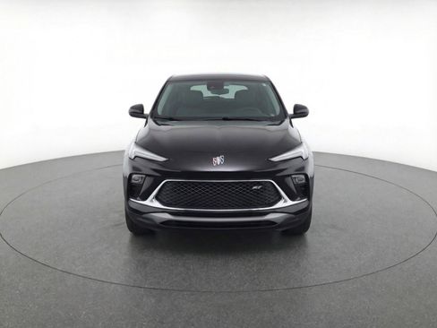 Used 2024 Buick Encore GX Sport Touring FWD image 2