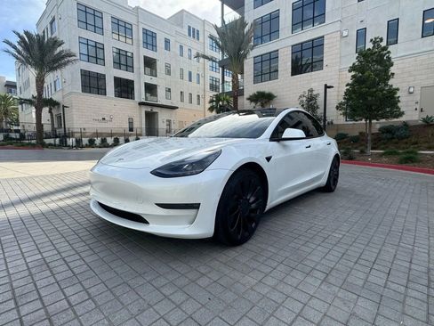 Used 2019 Tesla Model 3 Long Range image 4