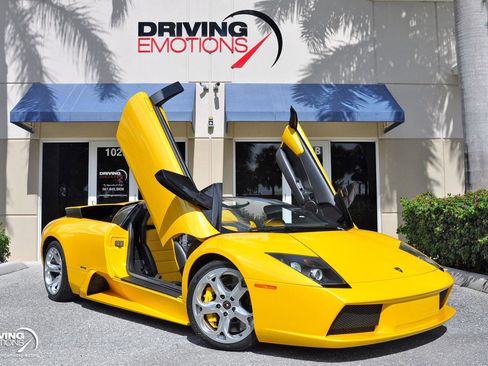 Used 2005 Lamborghini Murcielago Roadster image 1