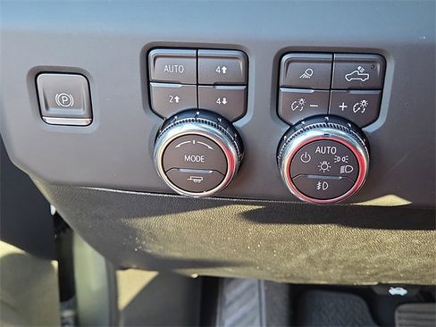 New 2026 GMC Sierra 2500 Denali w/ Denali Reserve Package image 16