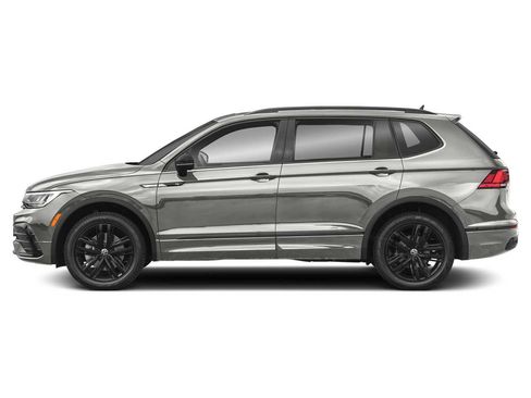 Used 2022 Volkswagen Tiguan SE R-Line FWD image 3