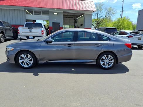Used 2019 Honda Accord LX image 2