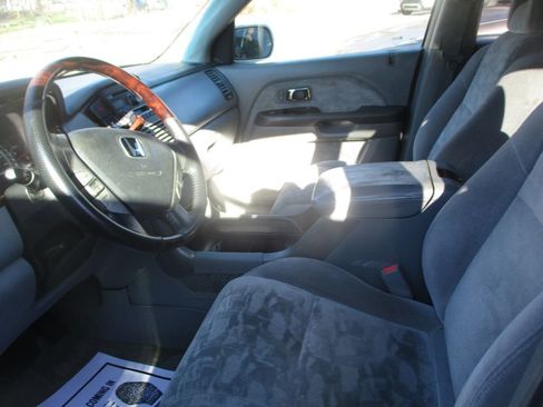 Used 2005 Honda Pilot EX image 12