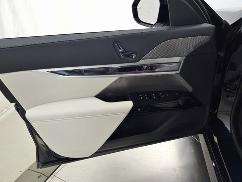 New 2026 BMW 740i xDrive image 10