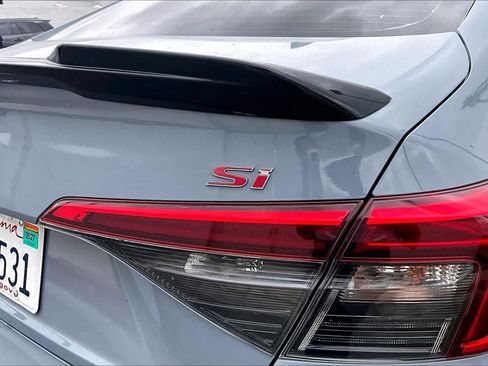 Used 2022 Honda Civic Si image 9