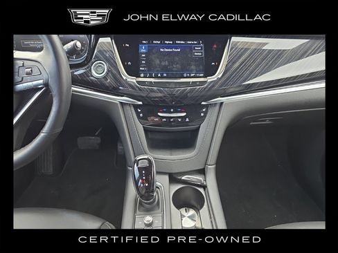 Used 2025 Cadillac XT6 Premium Luxury image 14