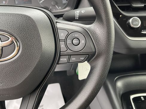 Certified 2025 Toyota Corolla LE FWD image 20