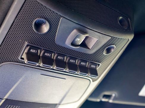 Used 2022 Ford F350 Lariat w/ Lariat Value Package image 19