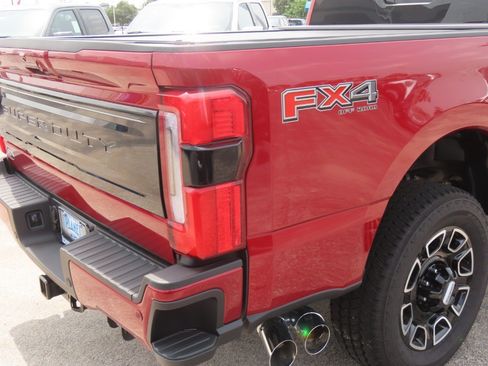 New 2026 Ford F250 Platinum AWD/4WD image 12