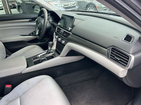 Used 2018 Honda Accord LX image 8