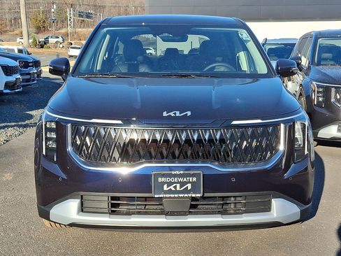 New 2026 Kia Carnival image 2