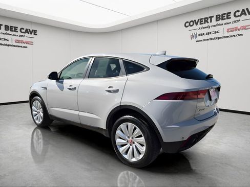 Used 2019 Jaguar E-PACE SE image 7