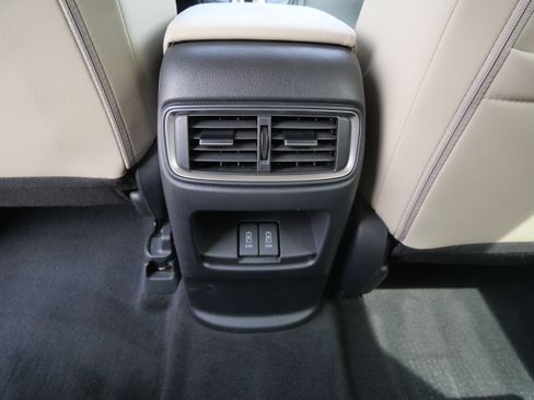 Used 2018 Honda CR-V Touring image 18