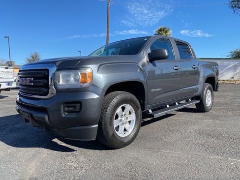 Used 2016 GMC Canyon 2WD Crew Cab w/ Convenience Package image 2