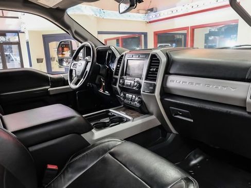 Used 2019 Ford F250 Lariat w/ Lariat Value Package image 11