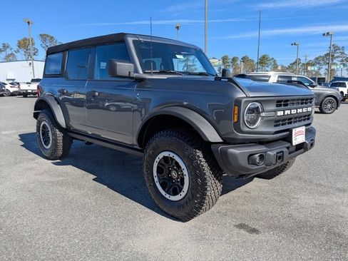 New 2024 Ford Bronco Black Diamond w/ Sasquatch Package AWD/4WD image 2