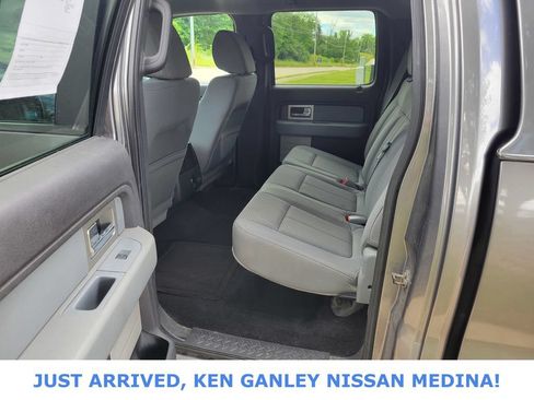 Used 2011 Ford F150 XLT w/ XLT Chrome Pkg AWD/4WD image 16