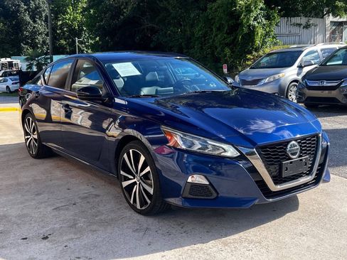 Used 2019 Nissan Altima 2.5 SR FWD image 5